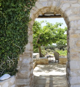 ext_entrance_arch-resized